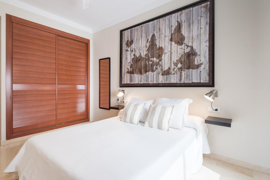 Alameda De Colon Relax & Quiet Business & Family Apartment Malaga Exterior photo